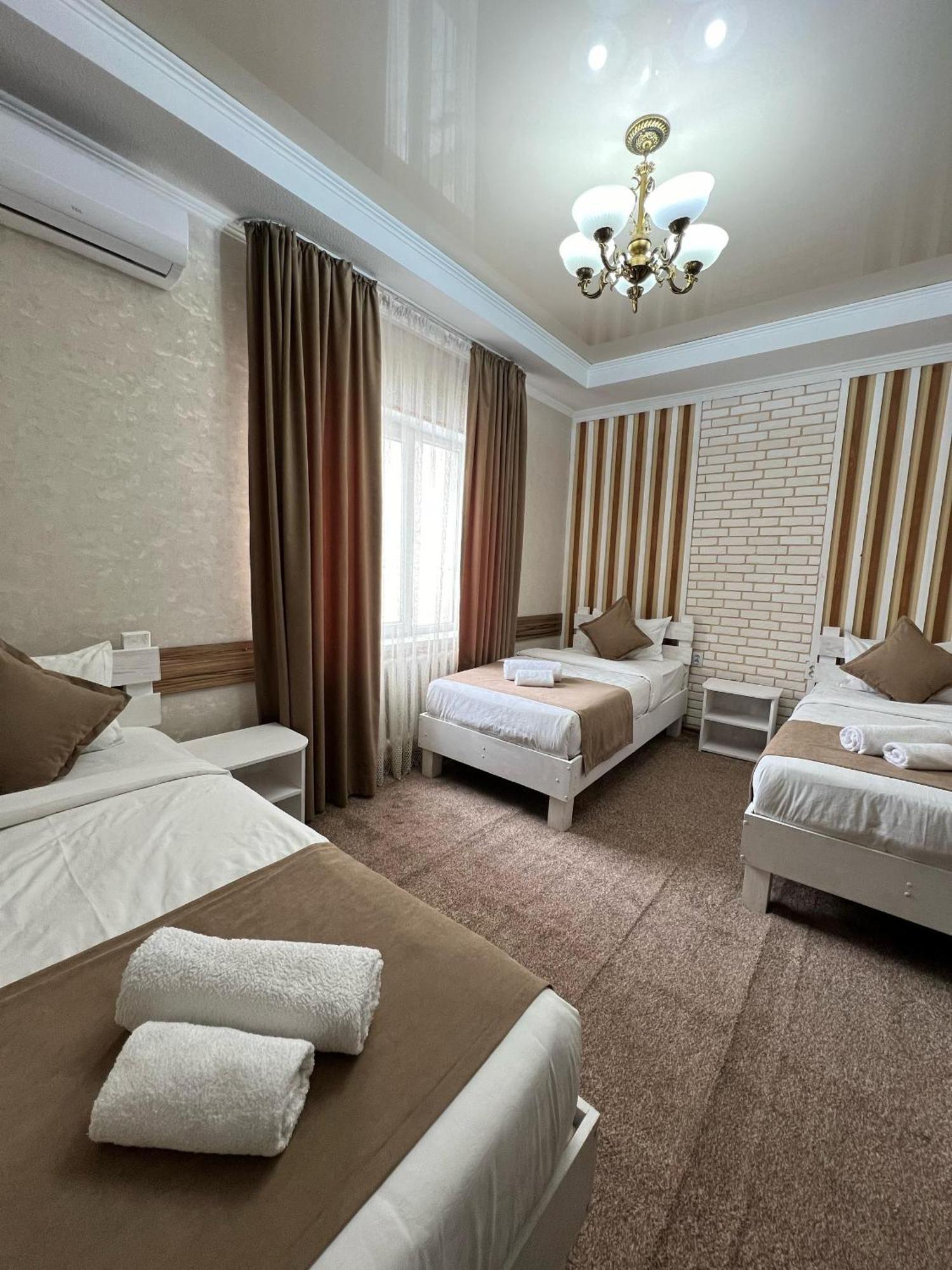 Kausar Hotel Bișkek Exterior foto