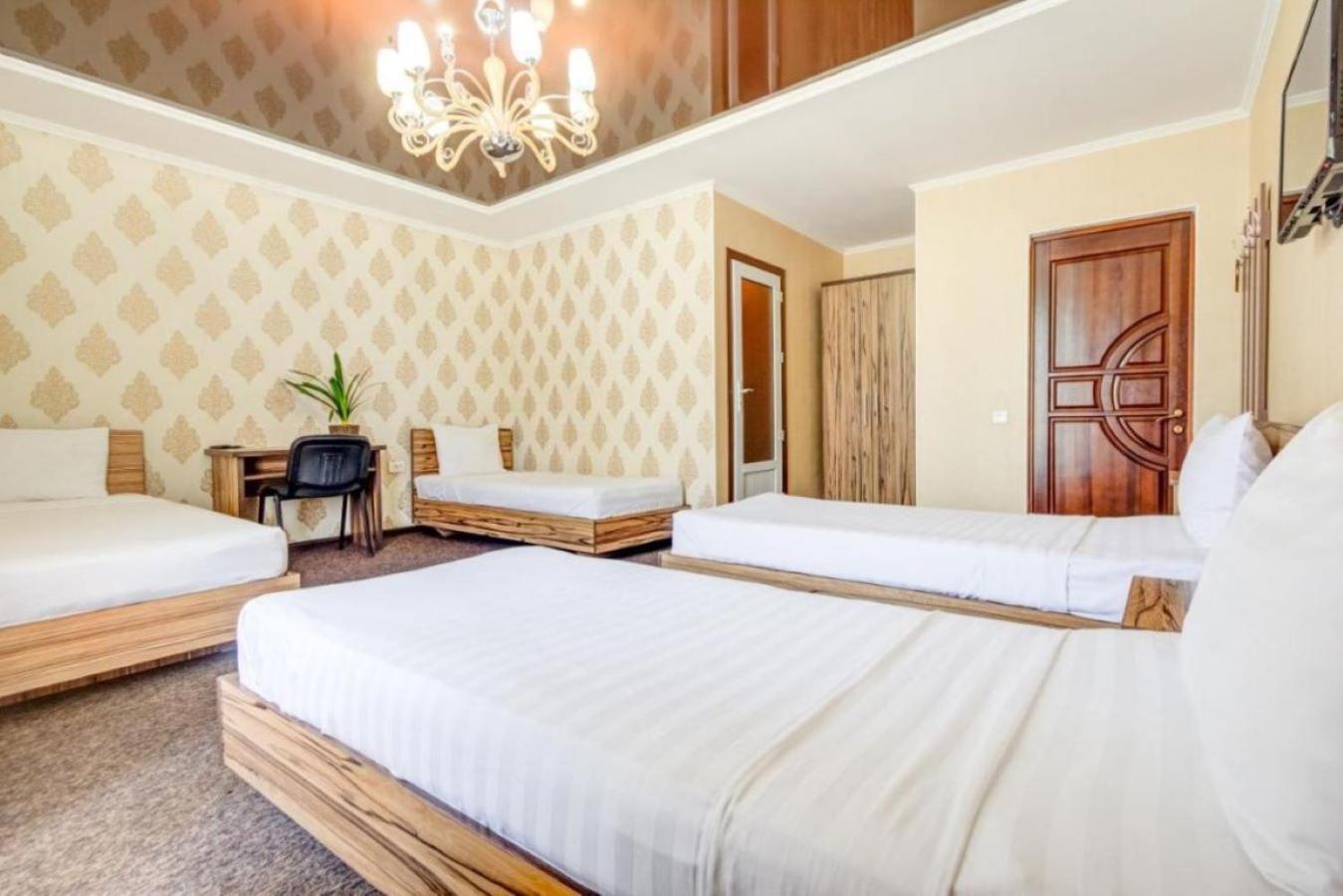Kausar Hotel Bișkek Exterior foto