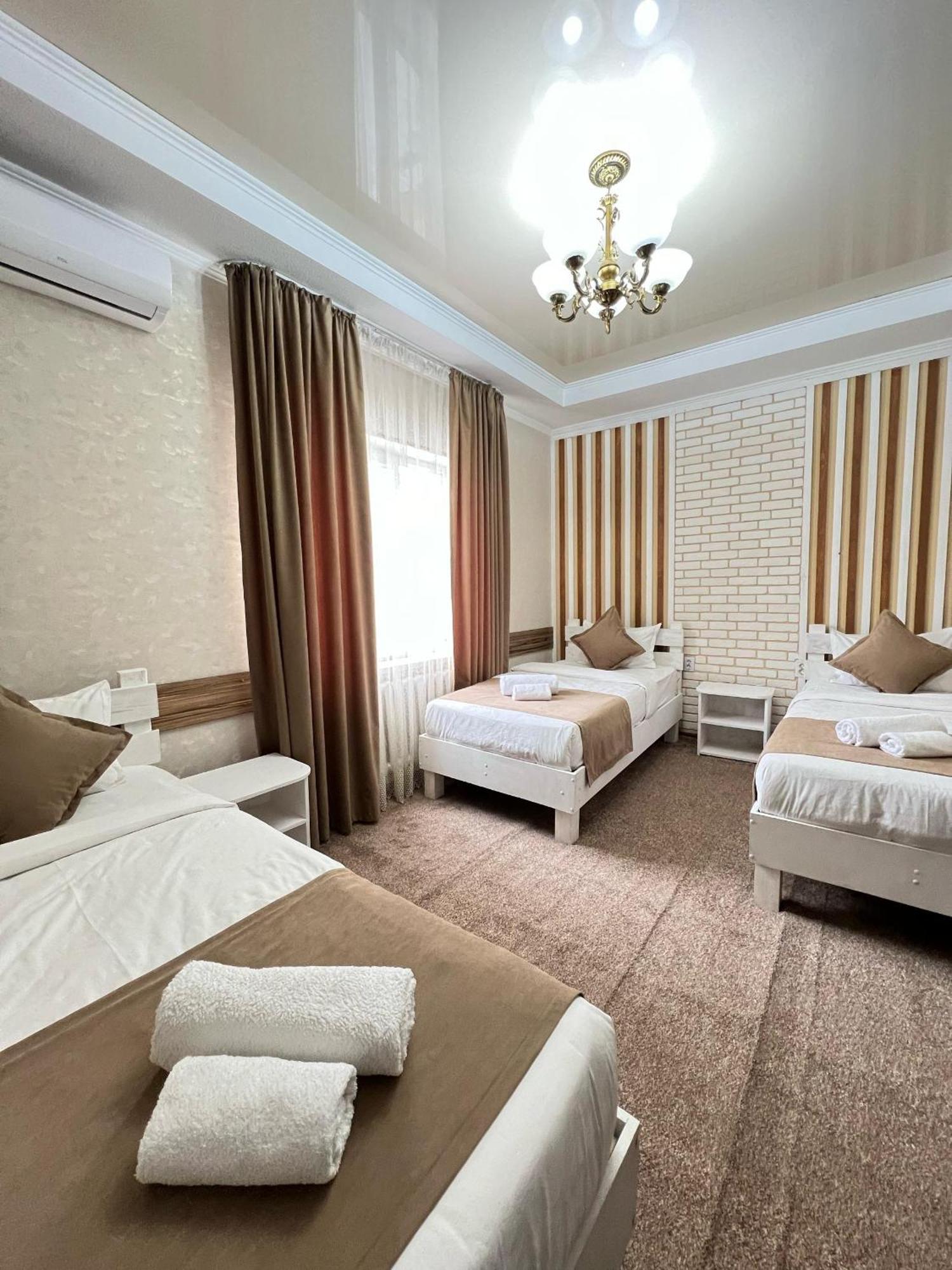 Kausar Hotel Bișkek Exterior foto