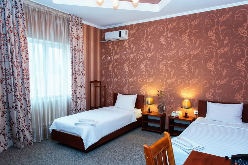 Kausar Hotel Bișkek Exterior foto