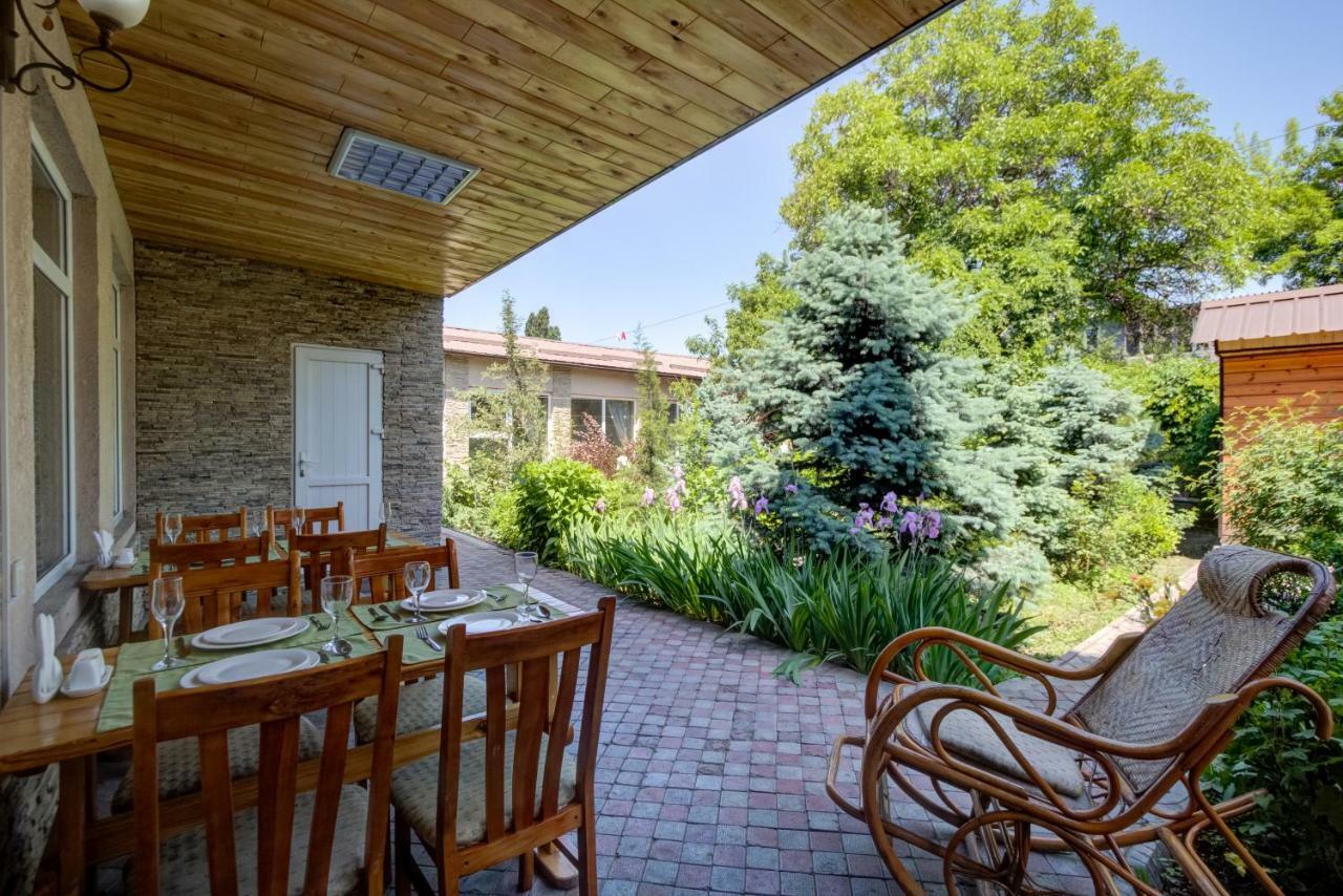 Kausar Hotel Bișkek Exterior foto